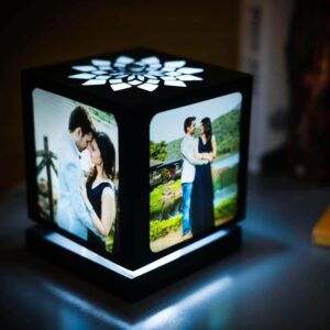 Rotating Lamp (cube)